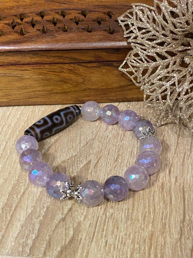 Бусина Дзи 9 глаз в браслете из кристалла "Аврора"