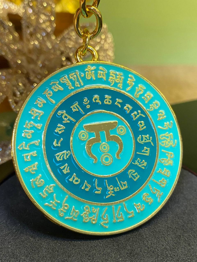 Брелок «28 ХУМ» защита от вреда и скрытых опасностей