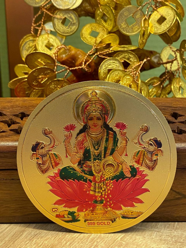 Наклейка "Лакшми на лотосе и Ганеша"