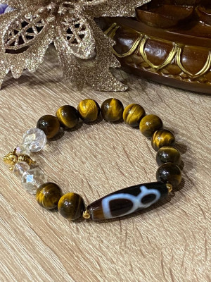 Браслет "Бог Богатства на тигре" из тигрового глаза и и хрусталя Аврора Браслет "Бог Богатства на тигре" из тигрового глаза и и хрусталя Аврора