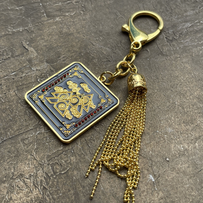 Брелок-талисман достатка с земной стихией Брелок-талисман достатка с земной стихией