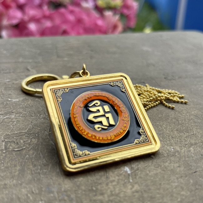 Брелок-талисман достатка с земной стихией Брелок-талисман достатка с земной стихией