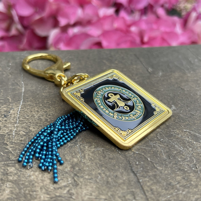 Брелок-талисман власти с водной стихией