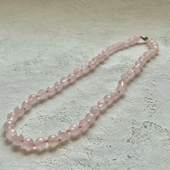 Бусы из розового кварца 8 мм длина 45 см