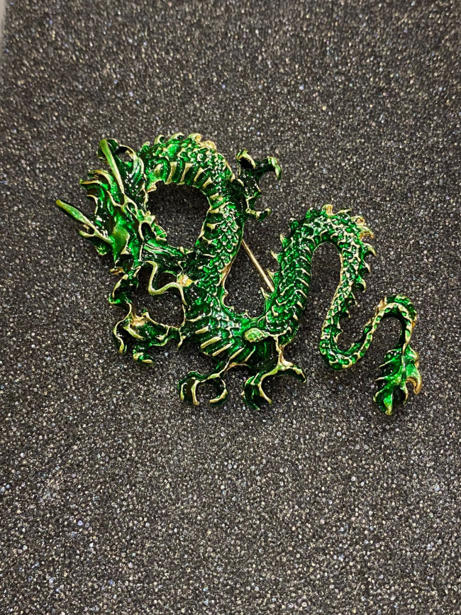 Брошь " Зелёный дракон" Брошь " Зелёный дракон"