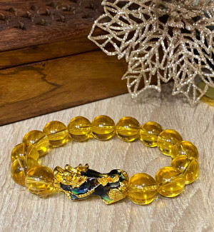 Пи Яо в браслете из золотого цитрина