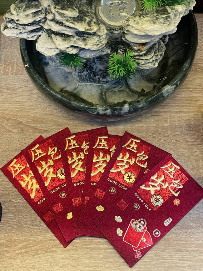 Красный конверт для денег с иероглифами "Пожелания удачи"(6шт)