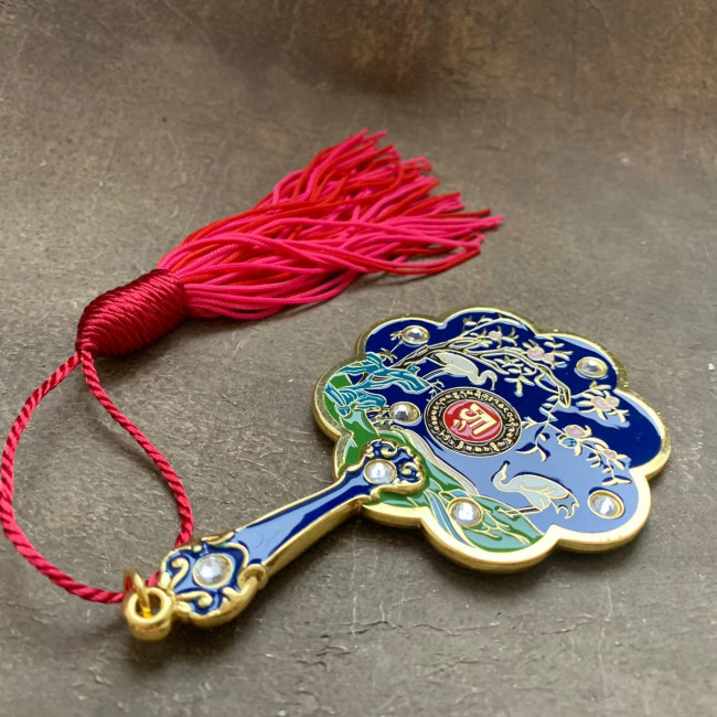 Зеркало-веер для укрепления долгосрочной карьеры Зеркало-веер для укрепления долгосрочной карьеры