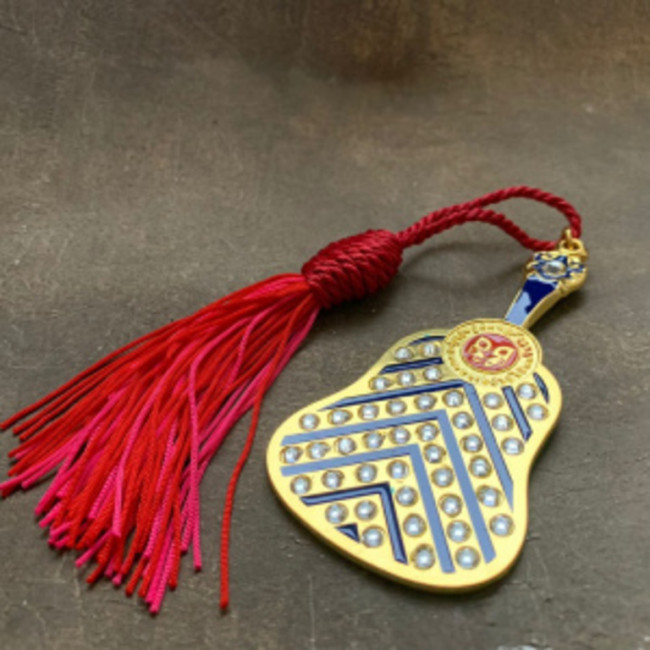 Зеркало-веер для силы и влияния Зеркало-веер для силы и влияния