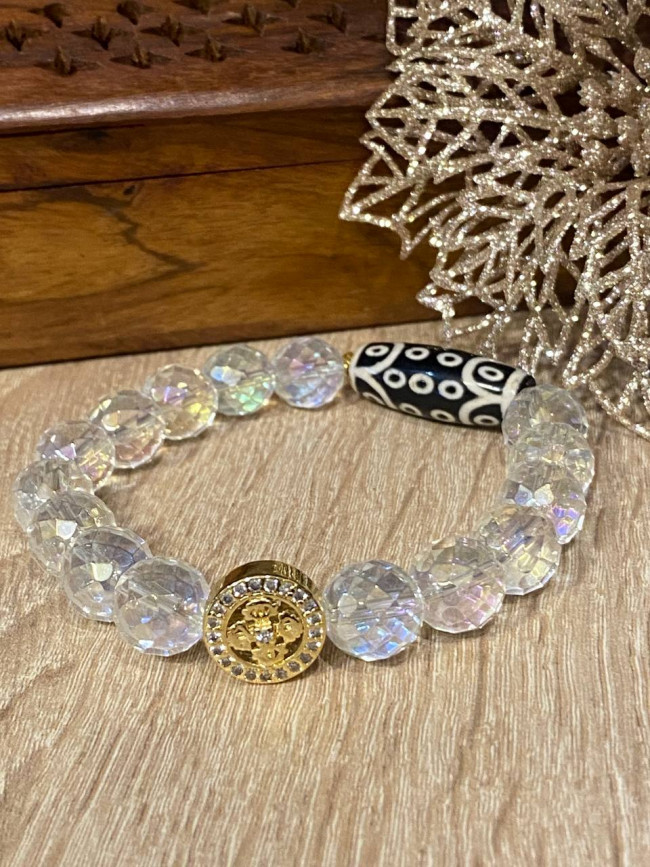 Бусина Дзи 21 глаз в браслете из граненого хрусталя с ваджрой