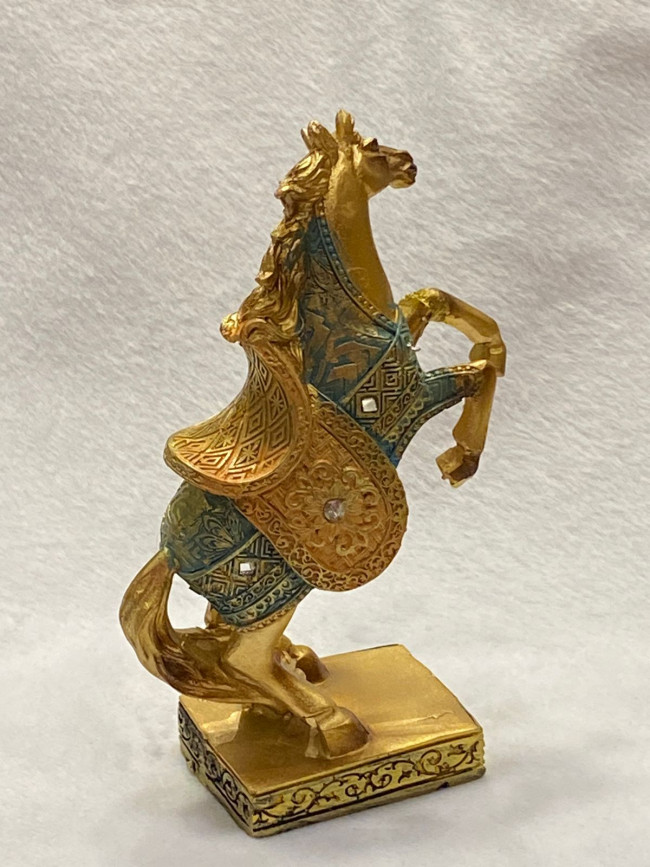 Фигурка "Лошадь" на подставке Фигурка "Лошадь" на подставке