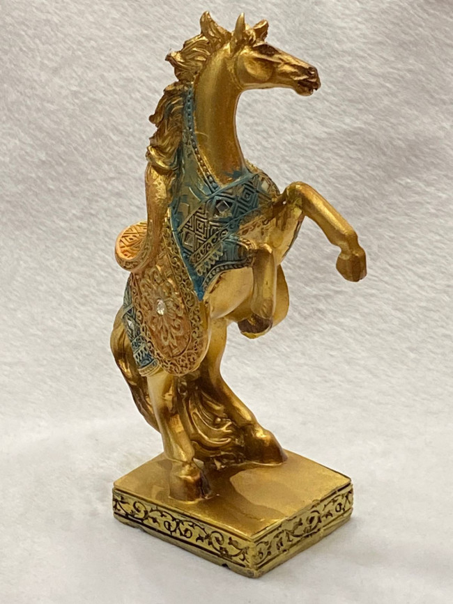 Фигурка "Лошадь" на подставке Фигурка "Лошадь" на подставке