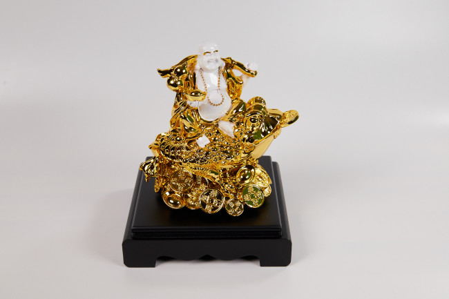 Хоттей на золотой жабе большой Хоттей на золотой жабе большой