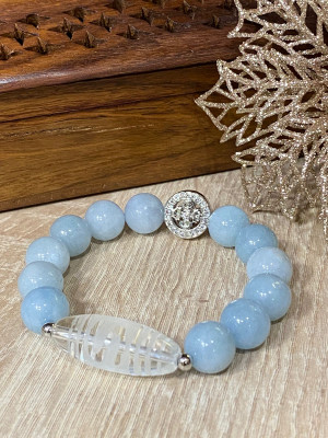 Бусина Дзи "Денежный крючок" в браслете из аквамарина с ваджрой Бусина Дзи "Денежный крючок" в браслете из аквамарина с ваджрой