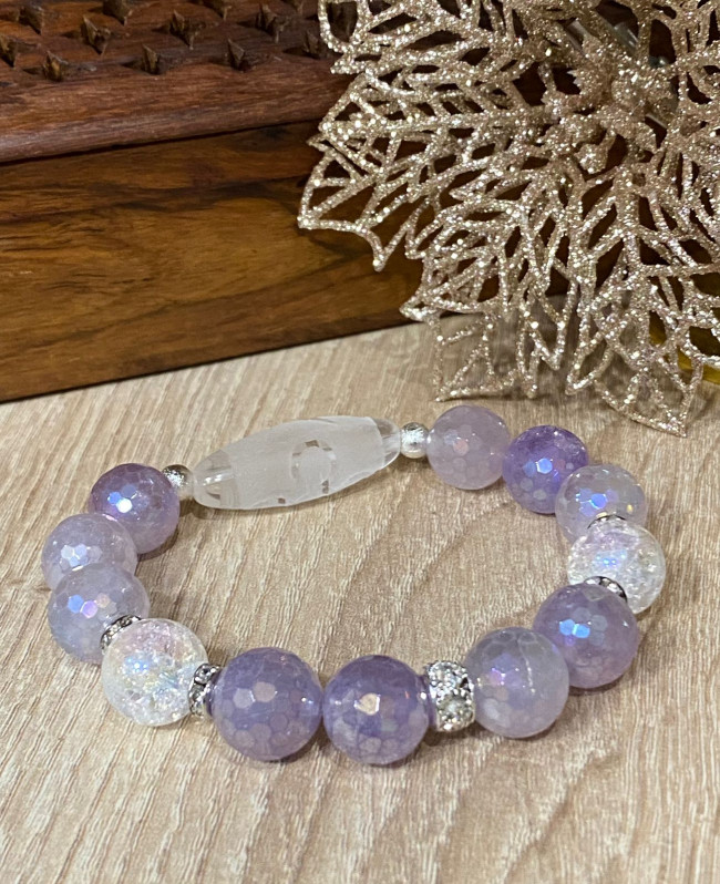 Бусина Дзи "5 глаз с молнией" в браслете из кристалла "Аврора" и перламутрового сахарного кварца