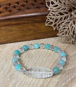 Бусина Дзи "Денежный крючок" в браслете из голубого агата и горного хрусталя