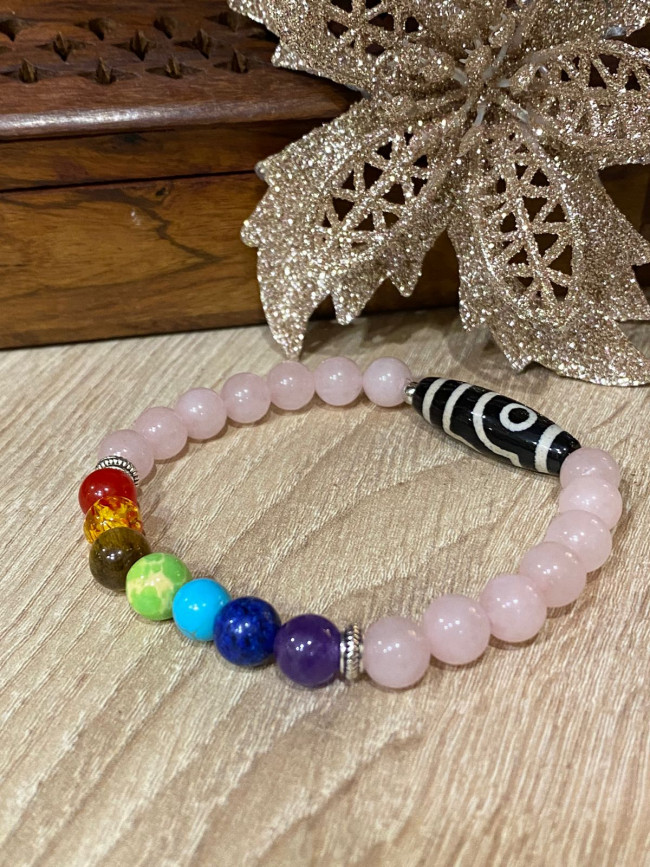 Бусина Дзи 2 глаза в браслете 7 чакр из розового кварца