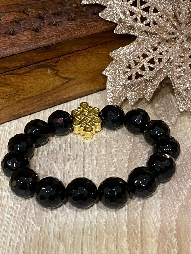 Браслет из граненого агата с мистическим узлом