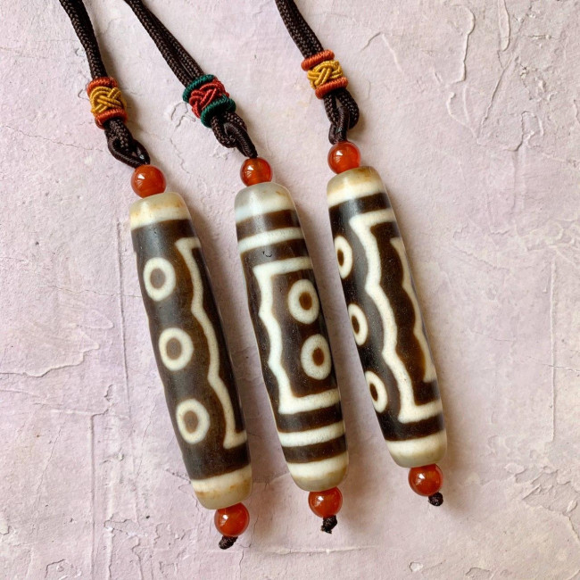 Подвеска с бусиной Дзи "5 глаз" на шею