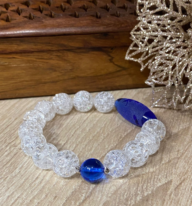 Бусина Дзи "Дракон" в браслете из снежного кристалла