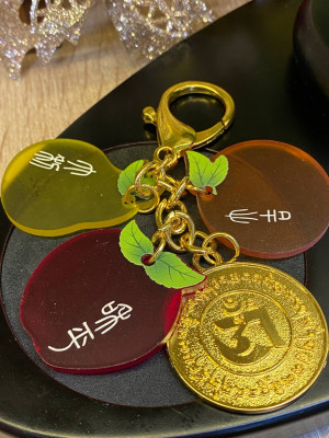 Брелок-амулет "Тай Кат Тай Лей" для гармонии, процветания и богатства