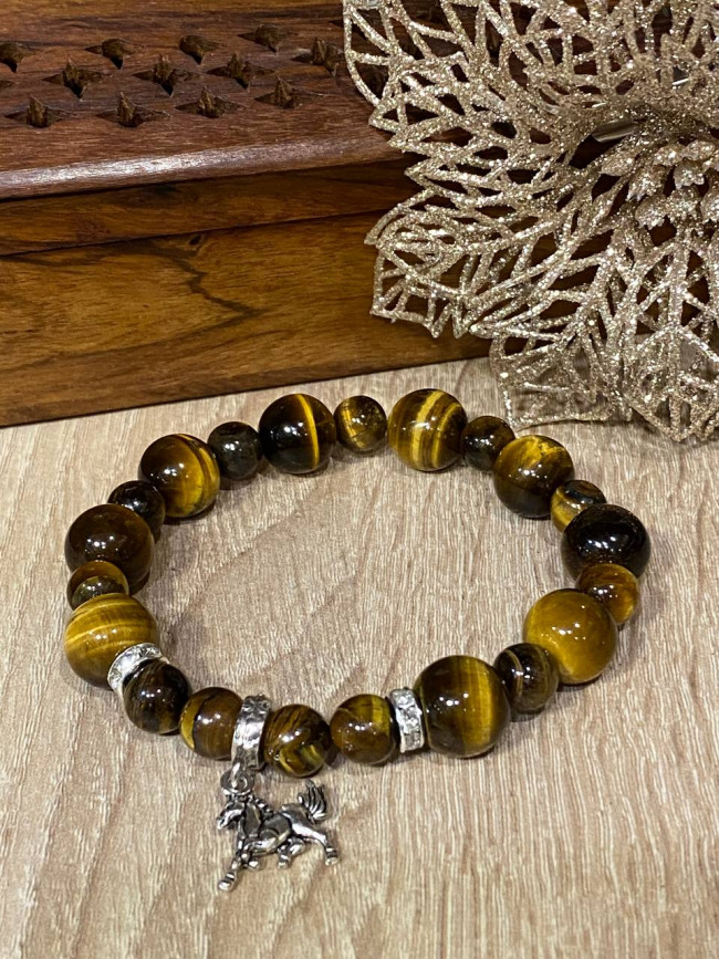 Браслет из тигрового глаза с лошадью символ года 2026 Браслет из тигрового глаза с лошадью символ года 2026