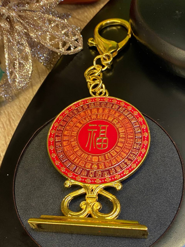 Брелок "Благоприятное зеркало 100 Фу" чтобы активировать самые мощные благословения из всех