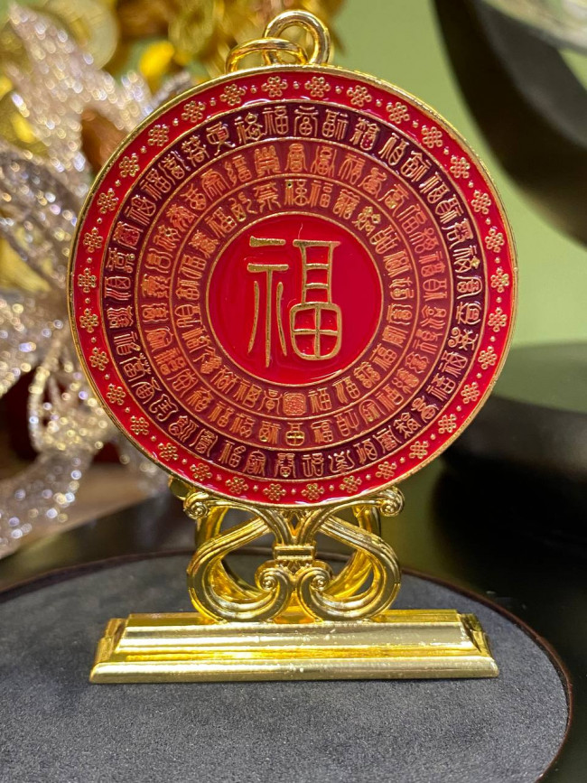 Брелок "Благоприятное зеркало 100 Фу" чтобы активировать самые мощные благословения из всех